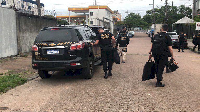 PF desarticula organização criminosa dedicada aos desvios de recursos públicos da saúde no RS