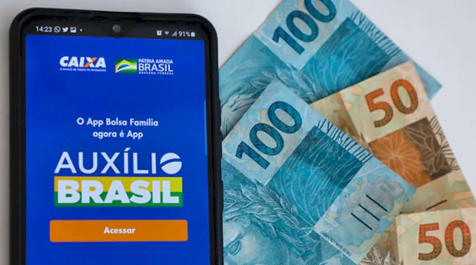 Segundo informações  governo Lula estuda possibilidade de “perdoar” as dívidas do consignado do Auxílio Brasil