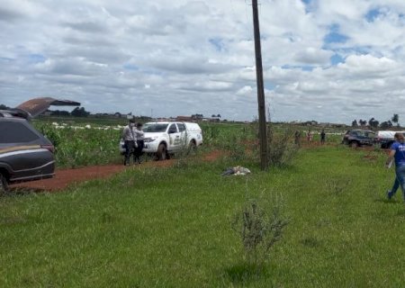 Homem é encontrado morto em loteamento