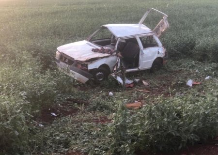 Acidente deixa 5 pessoas feridas, 02 delas em estado grave em Fátima do Sul.