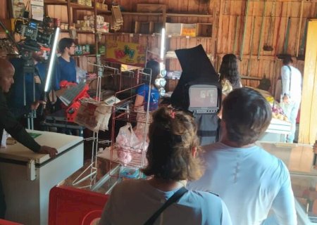 Deodápolis - Equipe da novela 'Terra Vermelha' chega em MS para gravações em Lagoa Bonita.