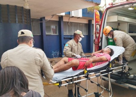 Homem é esfaqueado no pescoço em Dourados