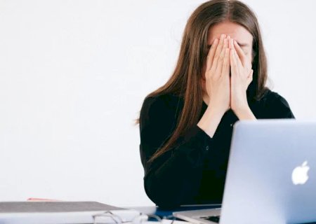 Veja o que postar e o que evitar nas redes sociais em caso de demissão.