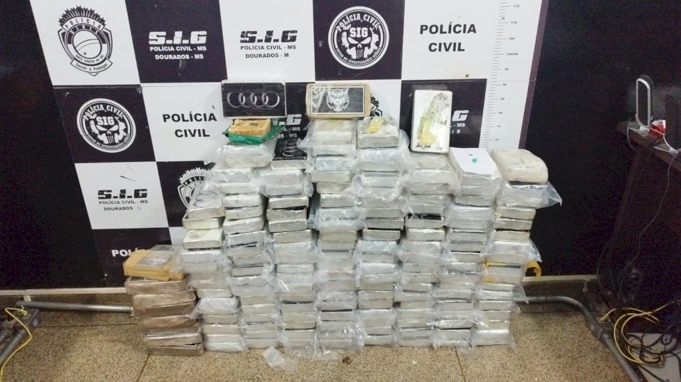 SIG apreende 150 quilos de cocaína e pasta base de cocaína.