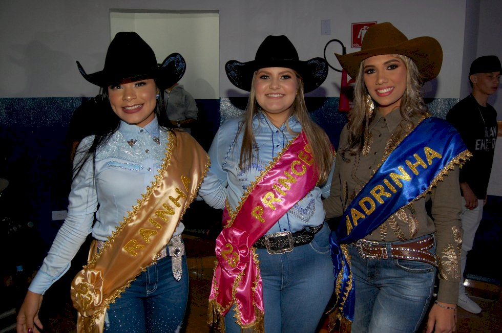 Angélica - Vejam as eleitas no Concurso para Rainha, Princesa e Madrinha do rodeio 2023.