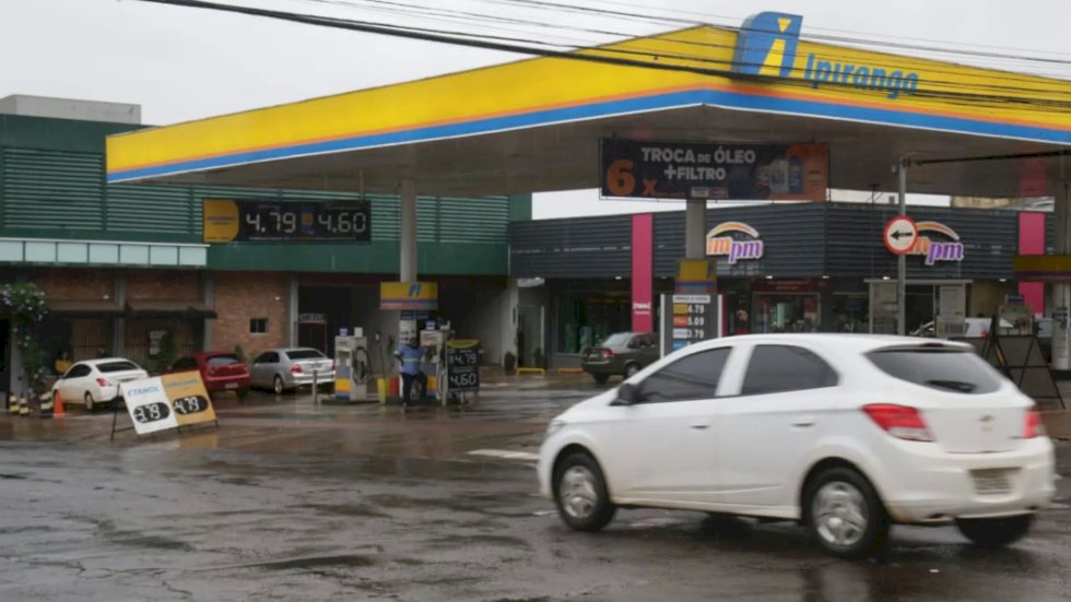 Após reduções de Lula, imposto estadual deixa gasolina até R$ 0,30 mais cara em Mato Grosso do Sul