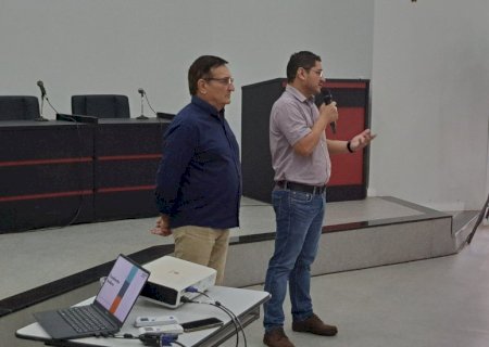 Prefeitura de Angélica capacita servidores para nova lei de licitações.
