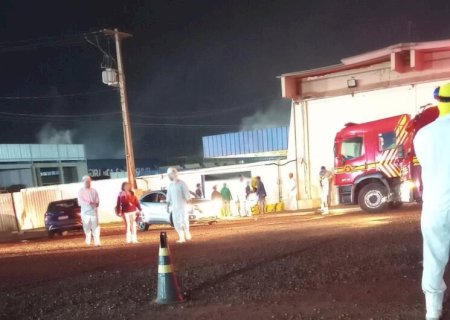Funcionários de frigorífico são intoxicados após vazamento de gás; segundo caso em 3 meses.