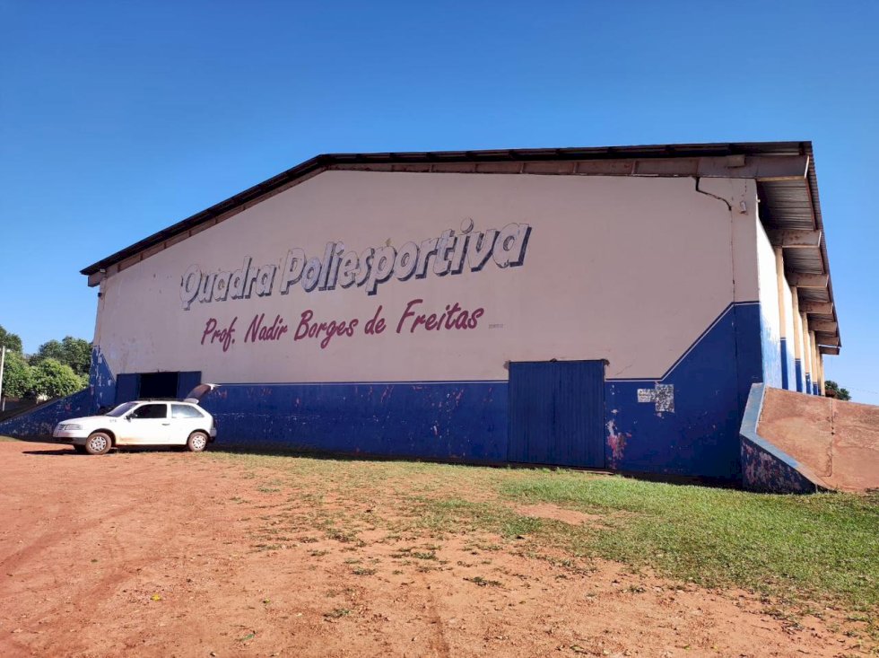 Prefeitura municipal de Angélica inicia reforma da quadra poliesportiva Nadir Borges de Freitas.