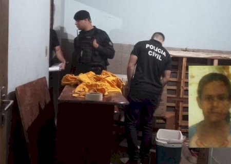 Mulher é assassinada com 13 facadas no rosto e pescoço pelo marido em Dourados
