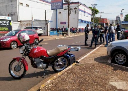 Morto por atropelamento tinha 70 anos e estava na companhia da esposa e filha.