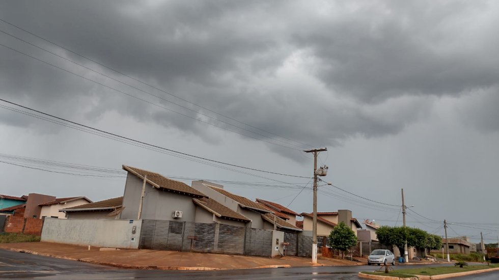 Não esqueça o guarda chuva: tempo instável continua e sexta-feira pode ser chuvosa