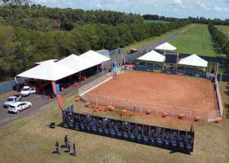 Angélica-Jovem Breno está entre os melhores em montaria em touros no Circuito de Rodeio Rancho Primavera em Assis/SP