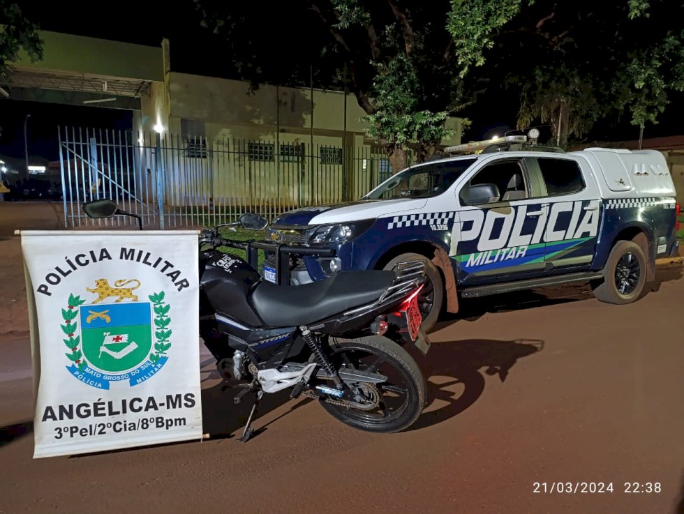 Polícia Militar prende dois jovens por direção perigosa em Angélica.