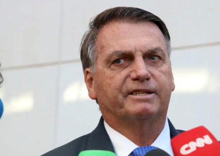PF indicia Bolsonaro e Mauro Cid no caso das joias sauditas