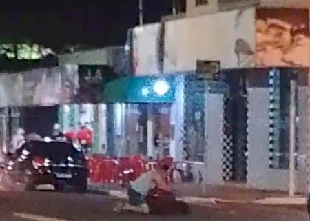 Angélica - Homem é esfaqueado  no centro comercial