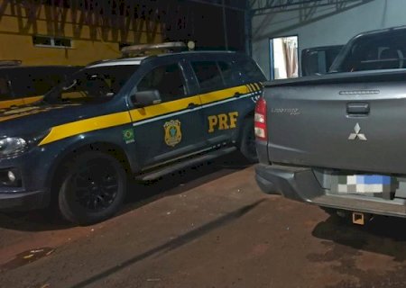 Ivinhema - PRF apreende caminhonete adulterada