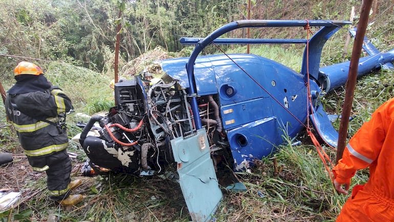 Helicóptero cai e deixa duas vítimas fatais
