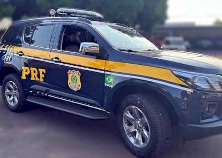 Ivinhema - PRF apreende 617 Kg de maconha e uma pistola
