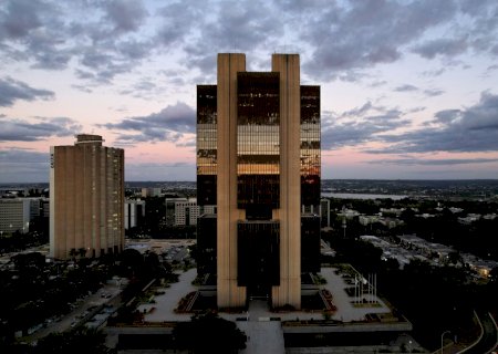 BC tem lucro de R$ 270,9 bi em 2024 e repassará R$ 28,1 bi ao Tesouro