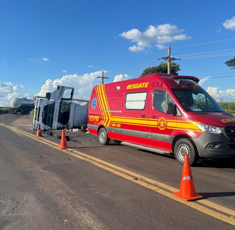 Acidente na MS-276 deixa uma motorista com ferimentos leves