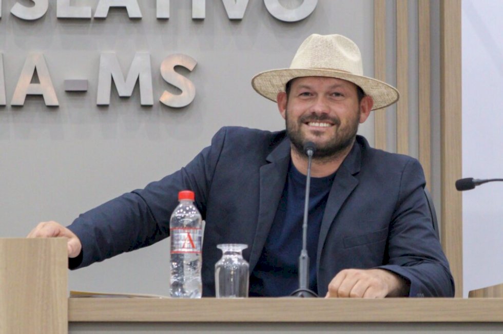 Eder Chicó faz três indicações solicitando rotatória na MS-141, obras de terraplanagem e travessia elevada
