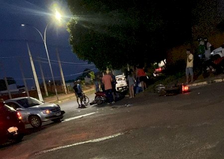 Ivinhema - Acidente entre carro e moto, deixa adolescente com ferimentos leves