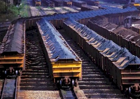 Fazenda aumenta para 2,4% estimativa para o PIB este ano