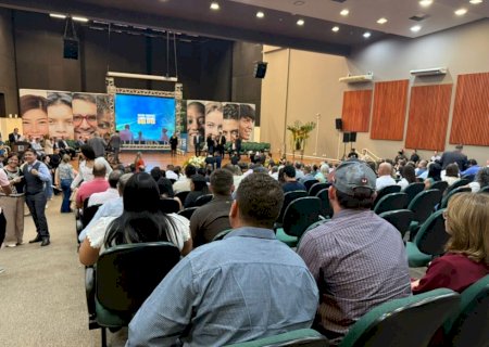 Câmara de Ivinhema participa da posse do novo presidente da União das Câmaras de Vereadores