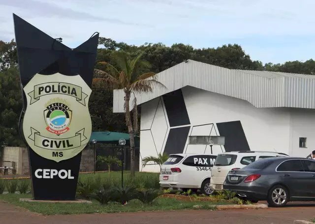 Jovem com esquizofrenia mata o pai a facadas