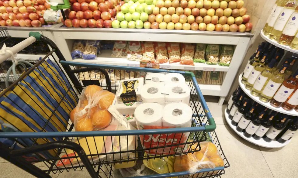 Preços de alimentos caem e prévia da inflação de junho fica em 0,26%