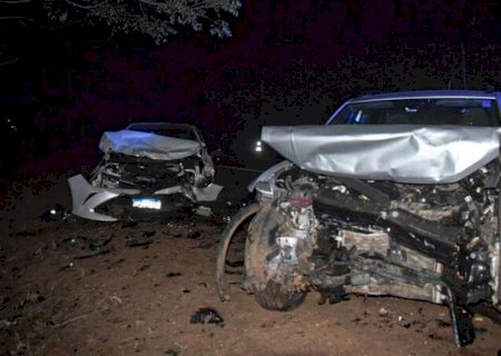 Morre motorista envolvida em colisão frontal, resultado de ultrapassagem malsucedida na BR-262