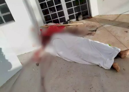 Homem é morto a pedradas e golpes de madeira em calçada de comércio