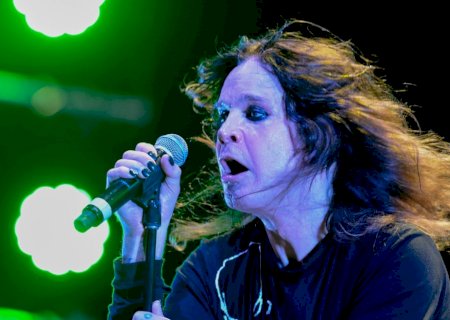 Ozzy Osbourne, cantor do Black Sabbath e pioneiro do heavy metal, morre aos 76 anos