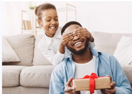 Em 2025, Dia dos Pais deve movimentar quase R$ 300 milhões no comércio de MS