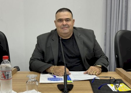 Professor Erlon solicita construção de Capela Mortuária Municipal