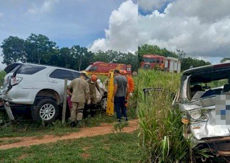 Capotamento na MS-345 deixa dois feridos e mobiliza Corpo de Bombeiros