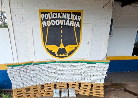 PMR apreende mais de meia tonelada de drogas após fuga e capotamento na MS -164