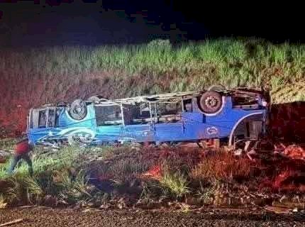 Tragédia na BR-153 deixa seis mortos e 33 feridos em São Paulo