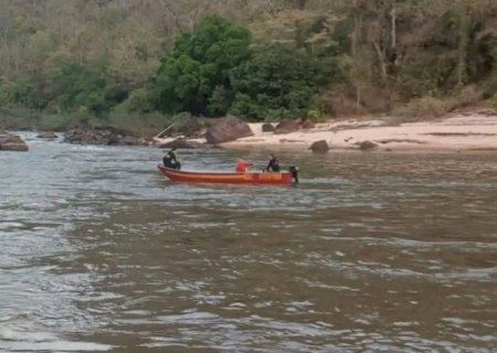 Corpo de homem é encontrado em rio de MS; polícia investiga identidade e causa da morte
