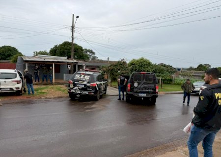 Polícia Civil desarticula grupo envolvido em furtos de caminhonetes e prende suspeitos em flagrante