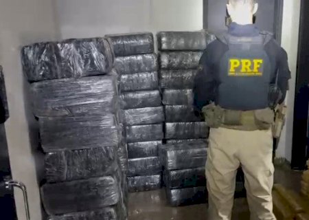 PRF apreende 1,5 tonelada de maconha em Dourados