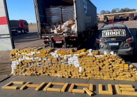 Mais de 1 tonelada de maconha escondida em carga de cerveja é apreendida