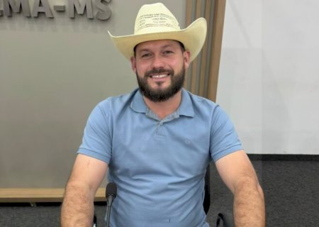 Eder Chicó solicita patrolamento, cascalhamento e manutenção geral das estradas vicinais da Gleba Vitória, implantação ou ampliação da iluminação pública nas sedes das associações rurais e comunitárias do município e limpeza, roçada e manutenção dos terre