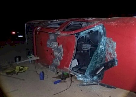 Viatura dos Bombeiros capota a caminho de incêndio em fazenda de Almir Sater