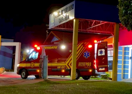 Motociclista morre após perder controle e bater contra árvore em cidade do MS